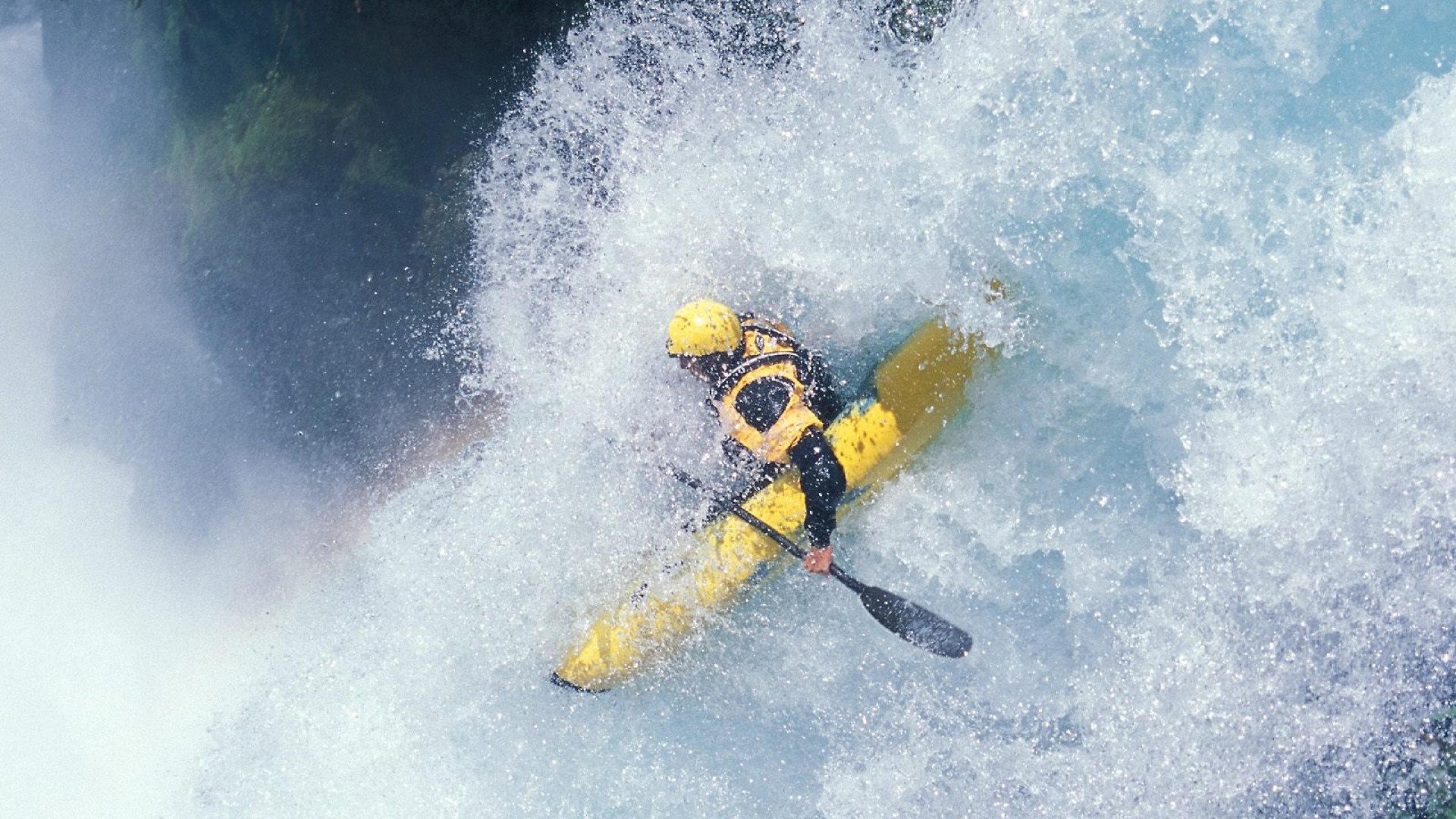 “泥浆狂潮:越野赛段的血性拼搏”,泥浆大赛